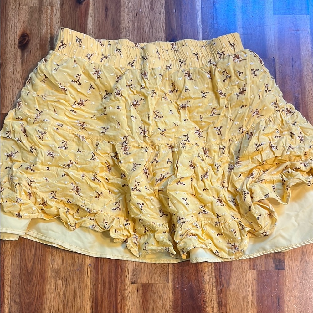 Forever 21 Yellow Floral Mini Skirt